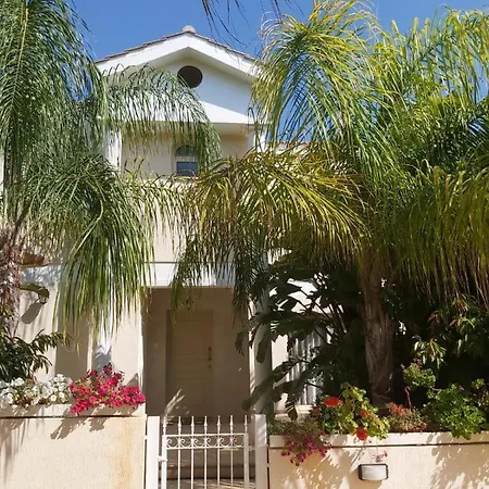 Anthorina 5 Протарас